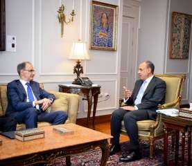 وزير الخارجية والهجرة يستقبل رئيس الوزراء الصربي