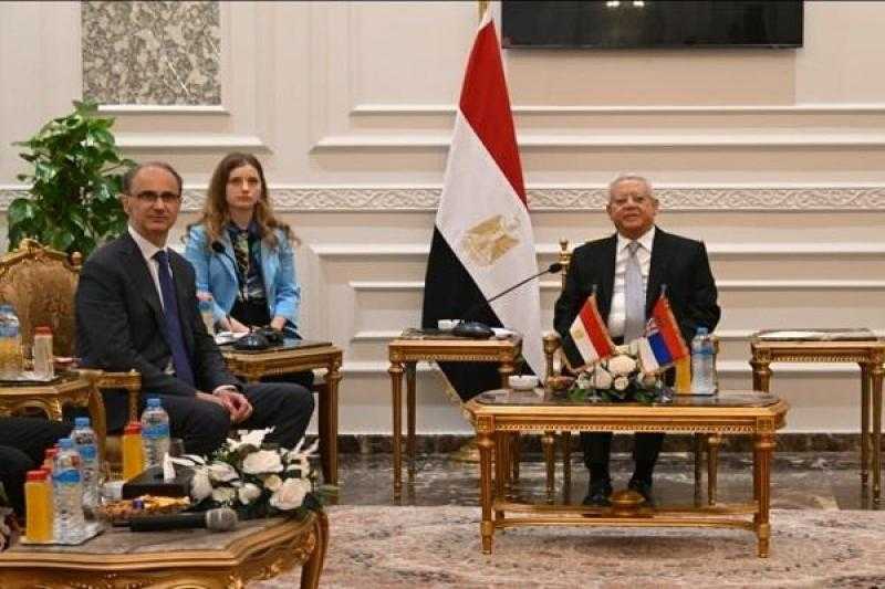 المستشار حنفي جبالي يشيد بالعلاقات المصرية الصربية