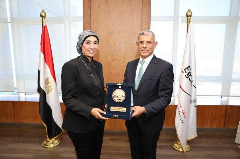 بروتوكول تعاون بين جامعة الأقصر ووكالة الفضاء المصرية لتعزيز البحث العلمي وتوظيف تكنولوجيا الفضاء