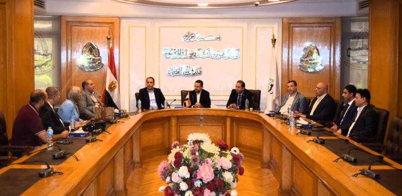 غرفة القاهرة التجارية تستعد لتوسيع نطاق خدماتها المميكنة لمنتسبيها في احياء المحافظة المختلفة لتوفير الجهد والوقت عليهم