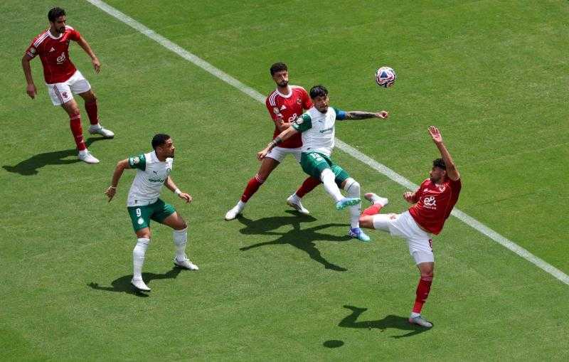 تعادل سلبي بين الأهلي وبالميراس في شوط أول مثير بكأس العالم للأندية 2025