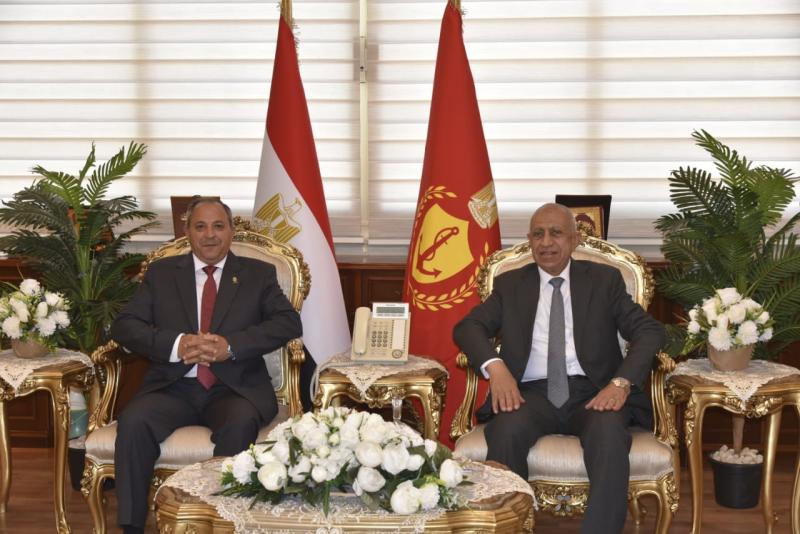 محافظ بورسعيد 