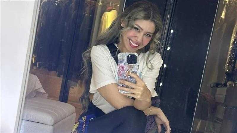 إيناس عز الدين تكشف عن إصابتها بقطع في العين
