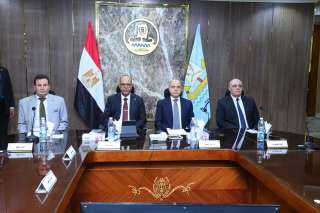 محافظ كفرالشيخ ووزير العمل يبحثان مجالات التعاون في التدريب والتشغيل ودمج ذوي الهمم