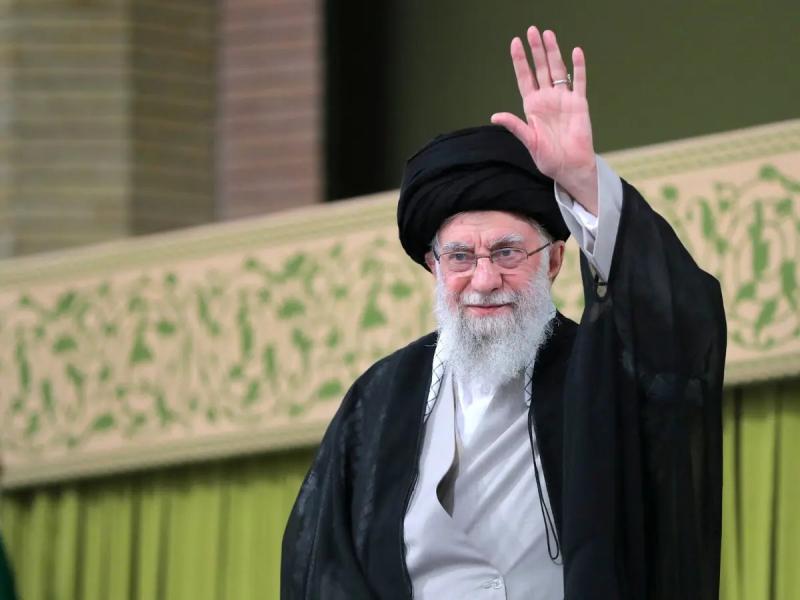 المرشد الإيراني يختار 3 شخصيات دينية بارزة لخلافته