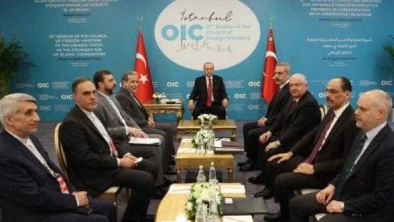 أردوغان يناقش مع وزير الخارجية الإيراني تداعيات العدوان الإسرائيلي