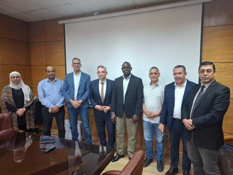 المحاصيل الحقلية تستقبل مدير مركز الارز الافريقي لبحث سبل التعاون