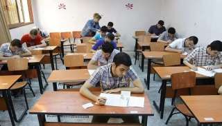 بدء امتحان اللغة العربية لطلاب الثانوية العامة 2025