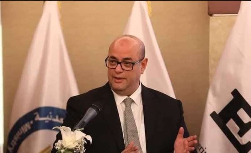 معتز عاطف، وكيل أول وزارة البترول والمتحدث الرسمي باسم الوزارة