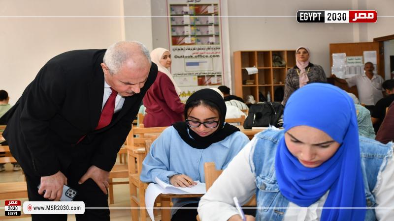 رئيس جامعة قناة السويس 
