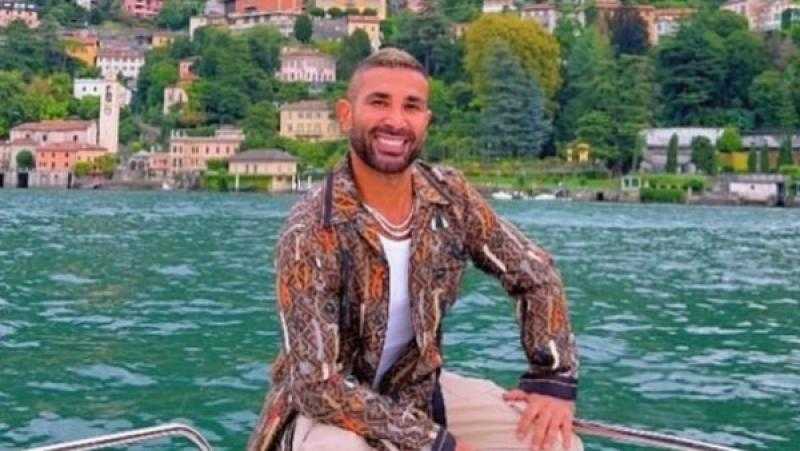 أحمد سعد يطمئن جمهوره بعد حادث سيارته