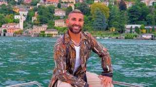 أحمد سعد يطمئن جمهوره بعد حادث سيارته
