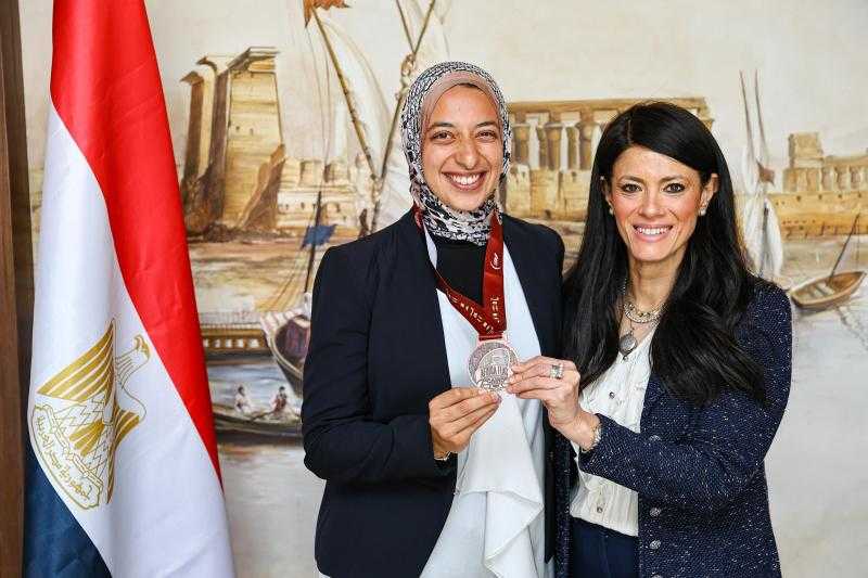 وزيرة التخطيط والتعاون الدولي تُشارك في الاحتفال باليوم الأولمبي