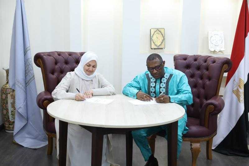 بروتوكول تعاون لافتتاح مركز الأزهر لتعليم اللغة العربية بسيراليون ضمن جهود الأزهر في أفريقيا
