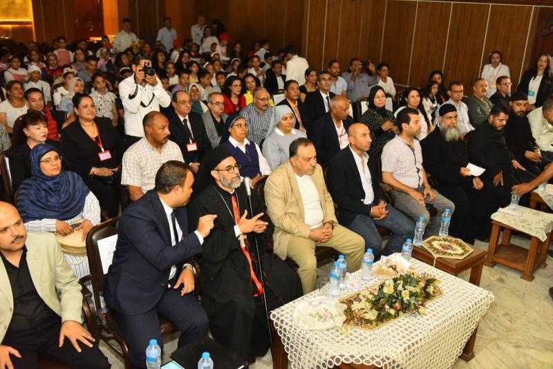 محافظ أسيوط يشهد حفل ختام لمهرجان مسابقة ”إبداعاتنا تشكل عالمنا” ويكرم الفائزين