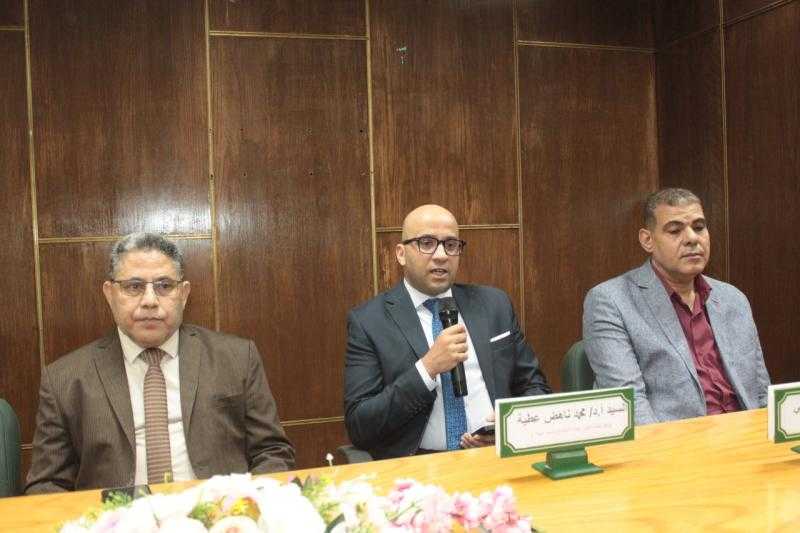 جامعة أسيوط تنظم ندوة توعوية بكلية طب الأسنان حول سبل وآليات مكافحة الفساد في عصر التحول الرقمي