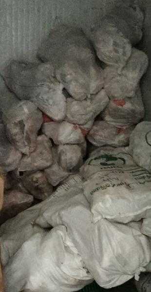 ضبط طن هياكل فراخ غير صالحه للاستهلاك الادمي بمجزر بمنيا القمح بالشرقية