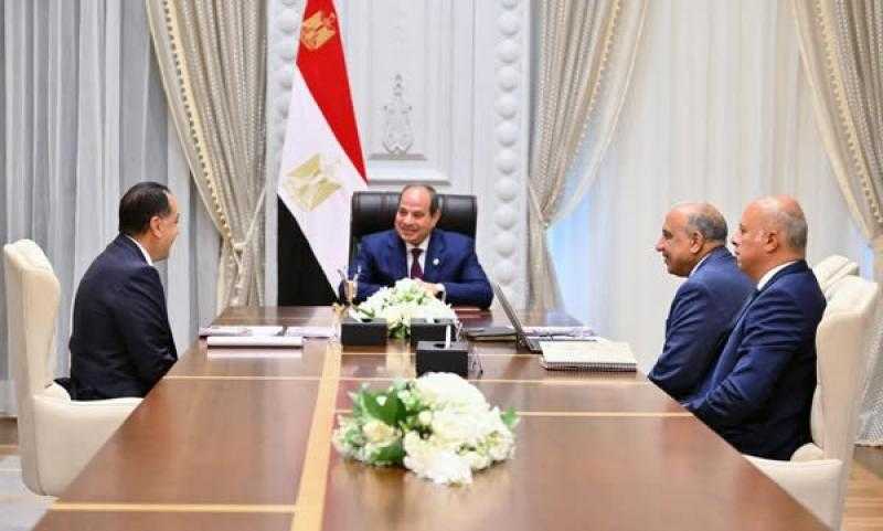 السيسي يبحث جهود تحسين الشبكة القومية للكهرباء
