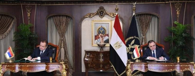 وزيرا داخلية مصر وصربيا يعلنان عن شراكة أمنية لمواجهة الجريمة والإرهاب