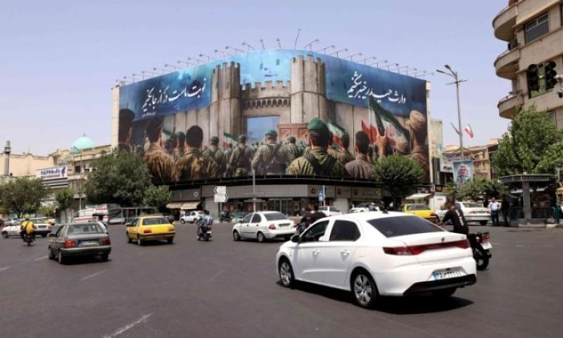 إيران