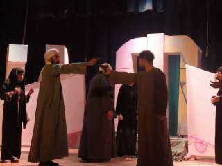 قصور الثقافة تقدم عرض حال بالمهرجان الختامي لفرق الأقاليم المسرحية