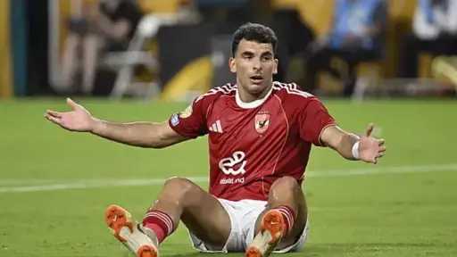 مصدر بالأهلي يكشف مدة غياب زيزو بعد الإصابة