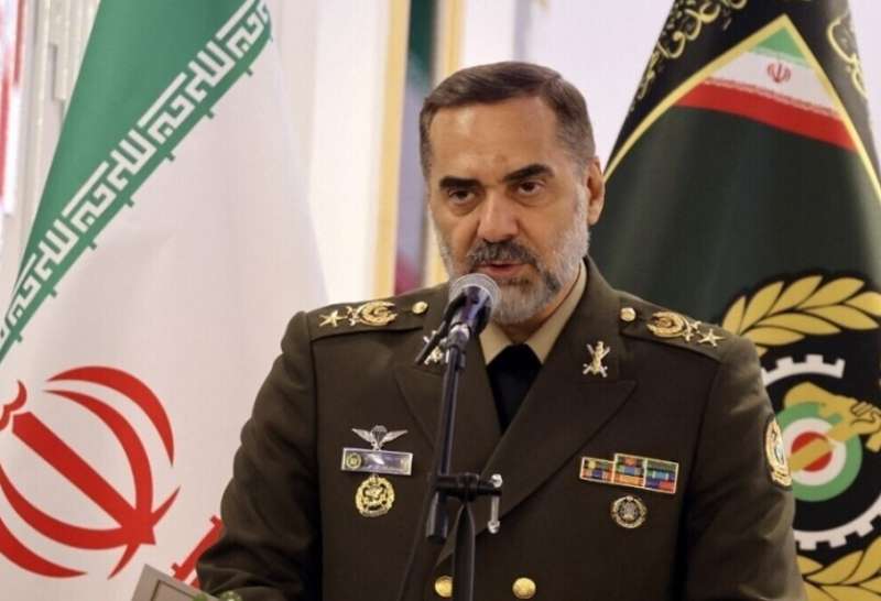 وزير الدفاع الإيراني
