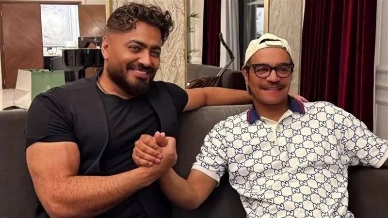 رابح صقر يفاجئ جمهوره بصورة مع تامر حسني