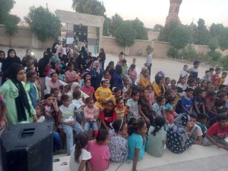 قصور الثقافة تختتم قافلتها بالطويرات بمحافظة قنا ضمن خطط دعم القرى الأكثر احتياجا