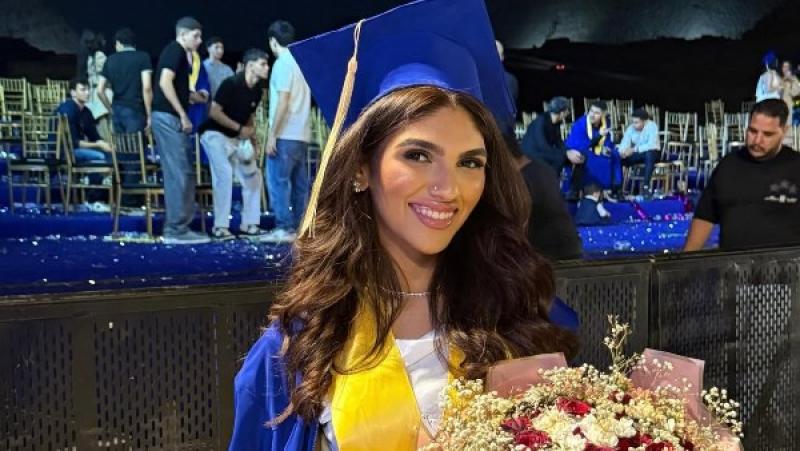 ابنة مي فاروق 