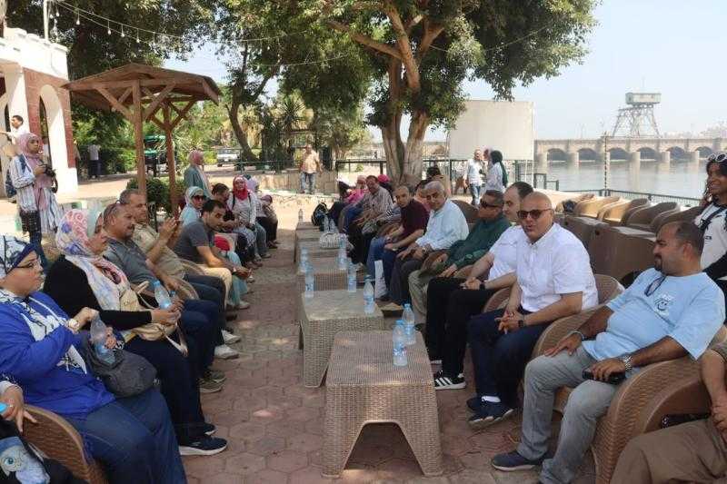 محافظ القليوبية يستقبل أول رحلة متكاملة لزيارة المعالم السياحية والأثرية بالمحافظة