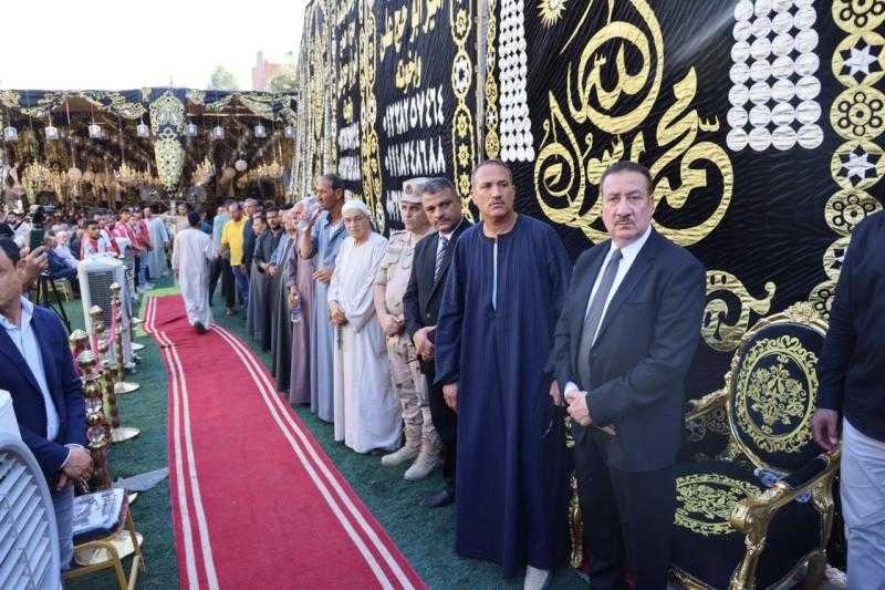 محافظ المنوفية يتلقى واجب العزاء في شهداء حادث الإقليمي بكفر السنابسة بمنوف