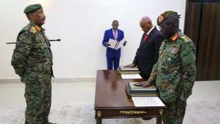 السودان: وزيرا الدفاع والداخلية يؤديان اليمين أمام البرهان