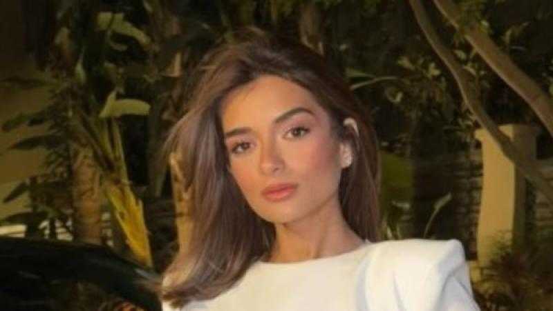 ملك أحمد زاهر تُعلن عن فيلمها الأول ”شنطة سفر”