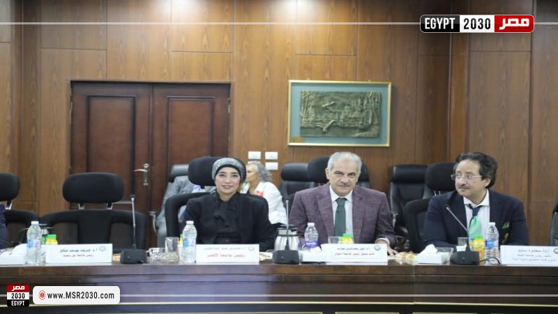 رئيس جامعة أسوان