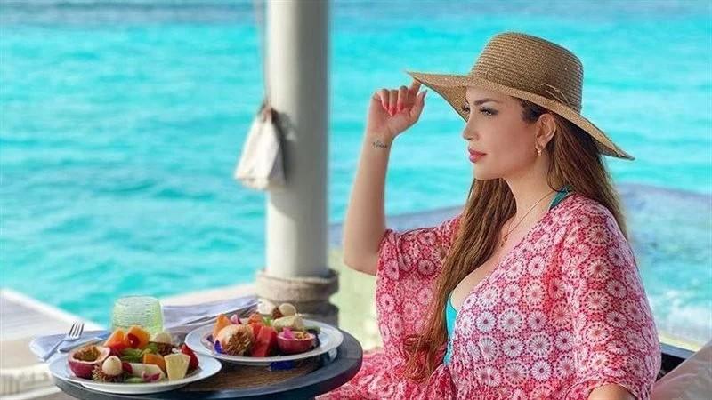 نسرين طافش تتصدر الترند بإطلالة صيفية جريئة على إنستجرام