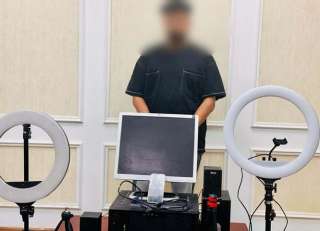 الداخلية تكشف تفاصيل القبض على بلوجر شهير لبث مقاطع فيديو مخلة بالآداب العامة فى الزاوية الحمراء