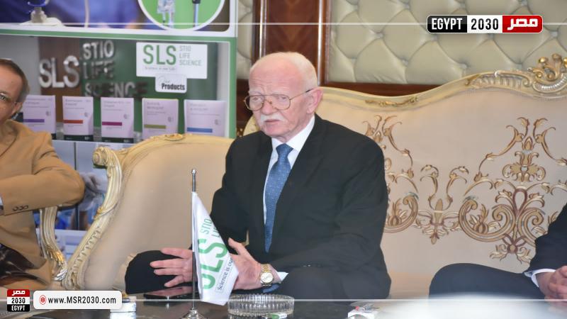 المستشار الدكتور عمرو عبد الرزاق