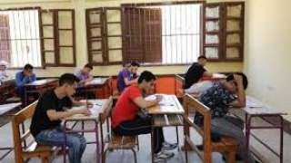 أوائل الثانوية العامة يروون كواليس عامهم الأصعب: ضغوط إحباطات طرق مبتكرة للتغلب على التوتر
