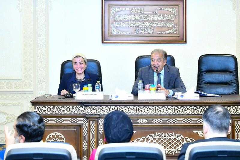 وزيرة البيئة تستعرض أمام لجنة الشئون الأفريقية بمجلس النواب جهود مصر للتصدي لآثار تغير المناخ وتأثيره على التصحر في أفريقيا