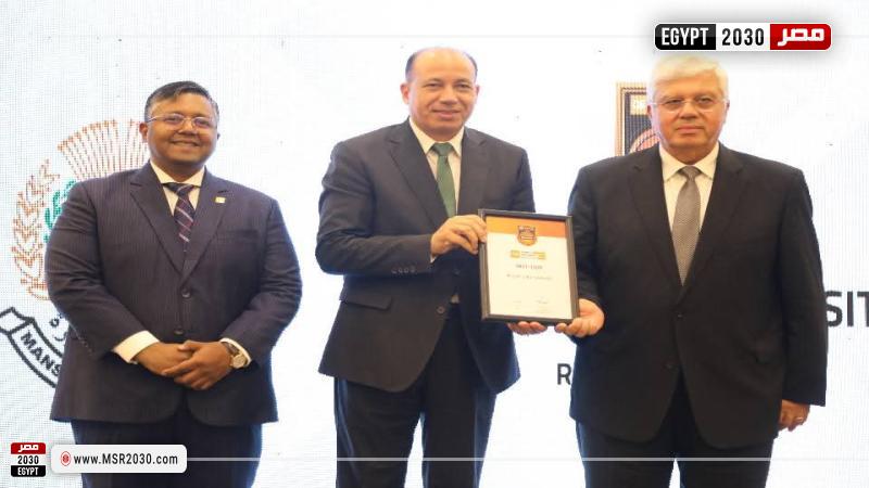رئيس جامعة المنصورة