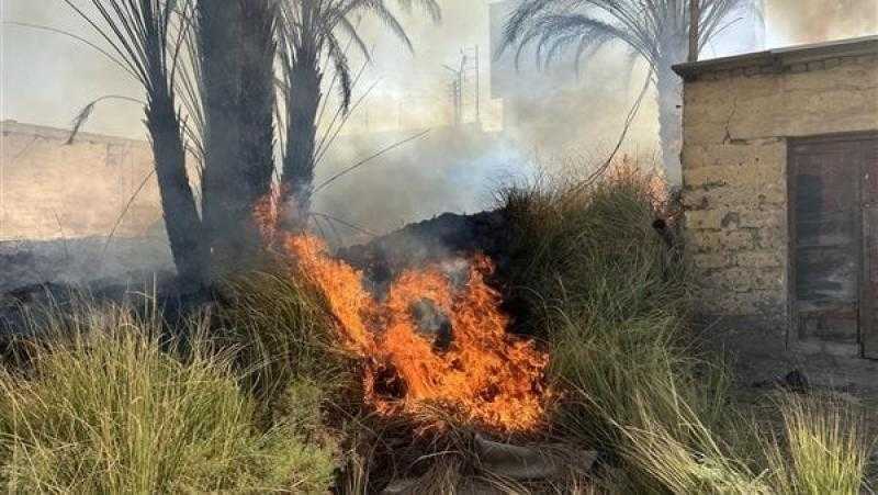 حريق يلتهم أسطح منازل بسبب ”فرن بلدي” في سوهاج.. دون إصابات
