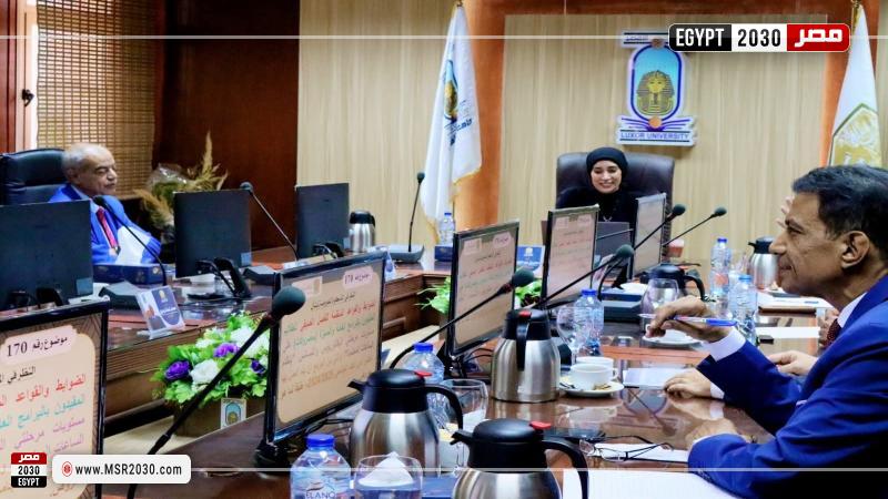 رئيس جامعة الأقصر