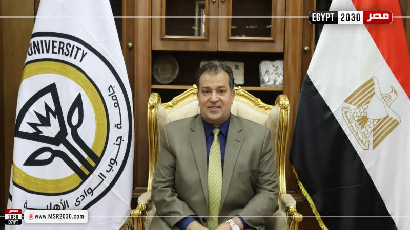 الدكتور أحمد عكاوي 