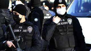 تركيا.. حملة اعتقالات واسعة تطول 157 شخصًا في مدينة إزمير