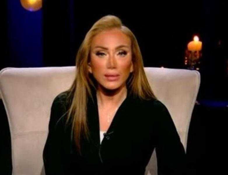 فيديو.. ريهام سعيد تنجو من الموت أثناء تصويرها على «الإقليمي»