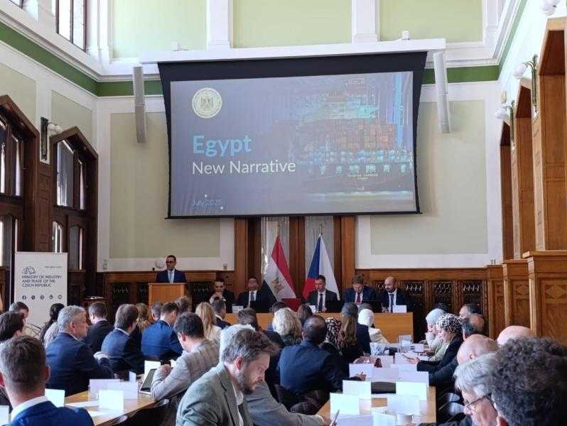 وزير الاستثمار والتجارة الخارجية يشارك بفعاليات منتدى الأعمال المصري التشيكى