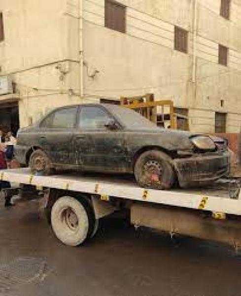 رفع 17 سيارة متهالكة من الشوارع والميادين بالمحافظات