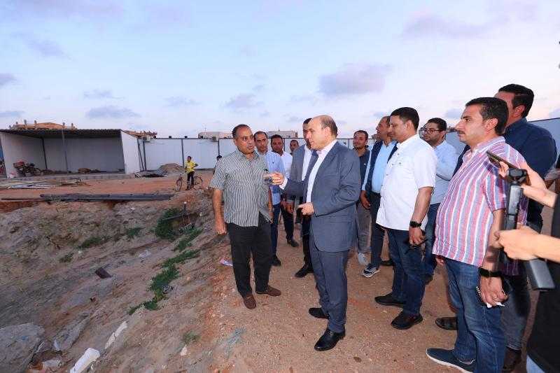 محافظ كفرالشيخ يتفقد مشروع جولدن إيريا بنادي وفندق القوات المسلحة بمصيف بلطيم