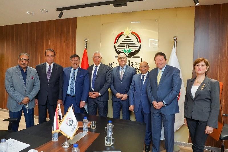«الجبهة الوطنية» يعلن آليات اختيار مرشحي الشيوخ